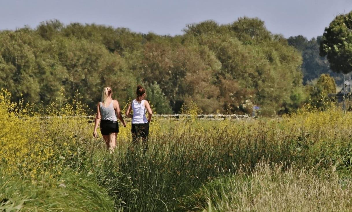 B&B De Beijersche Stee, Logies Aan De Waterkant Stolwijk Bagian luar foto